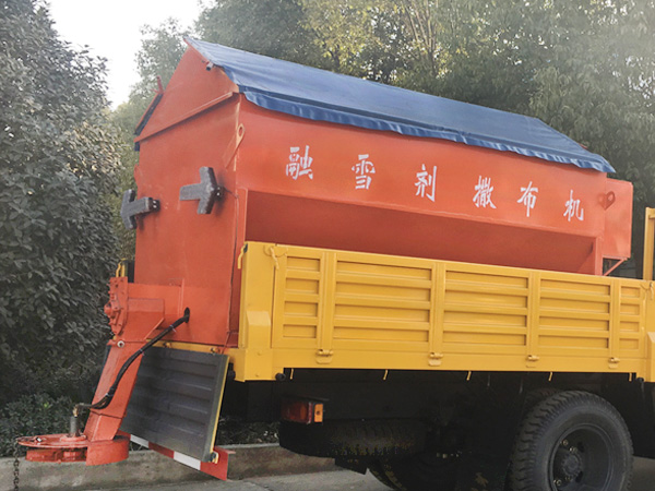 6方除雪撒布機 公路灑鹽機 融雪機械